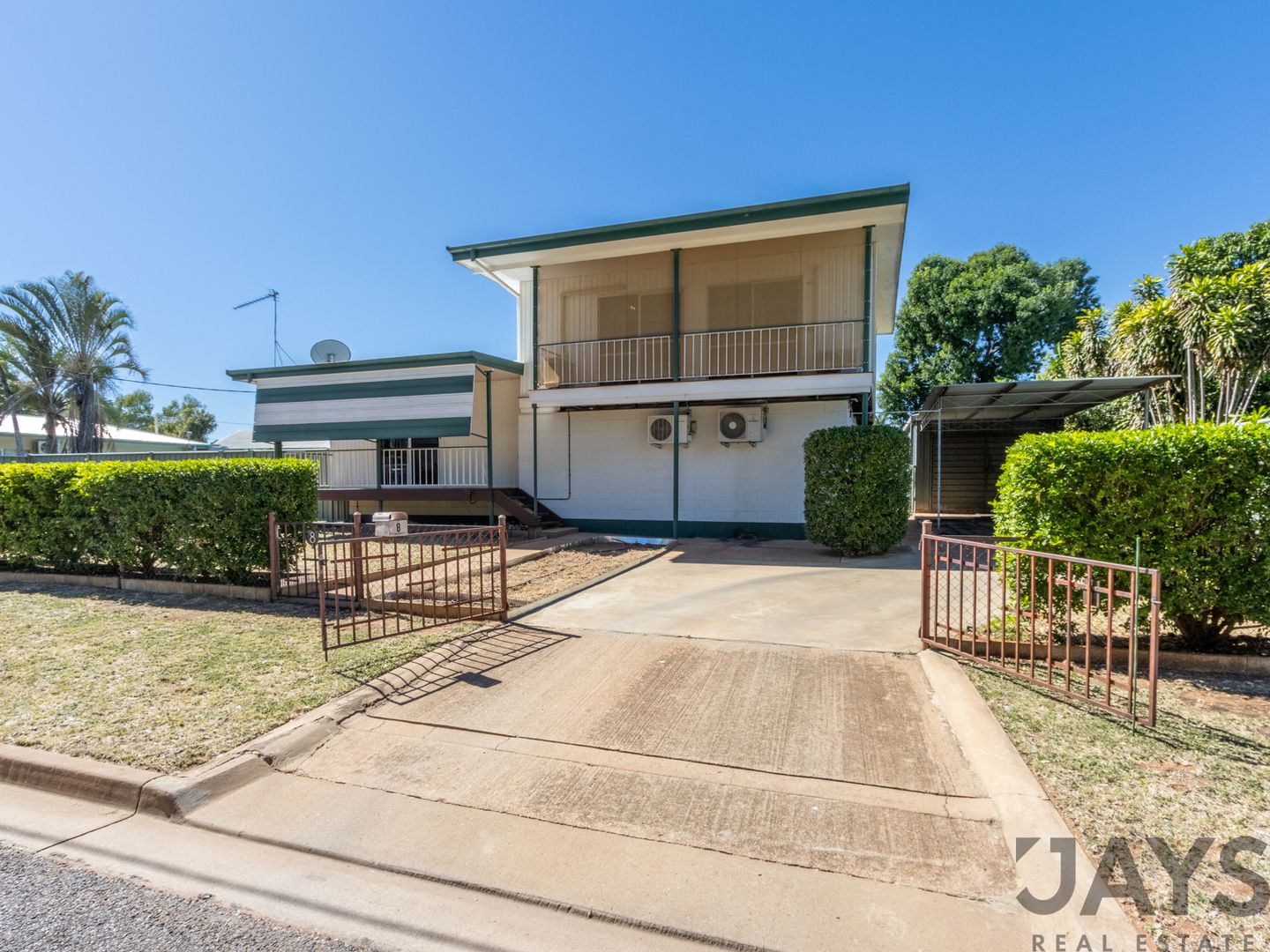 8 Elliott Avenue, Mount Isa QLD 4825, Image 2