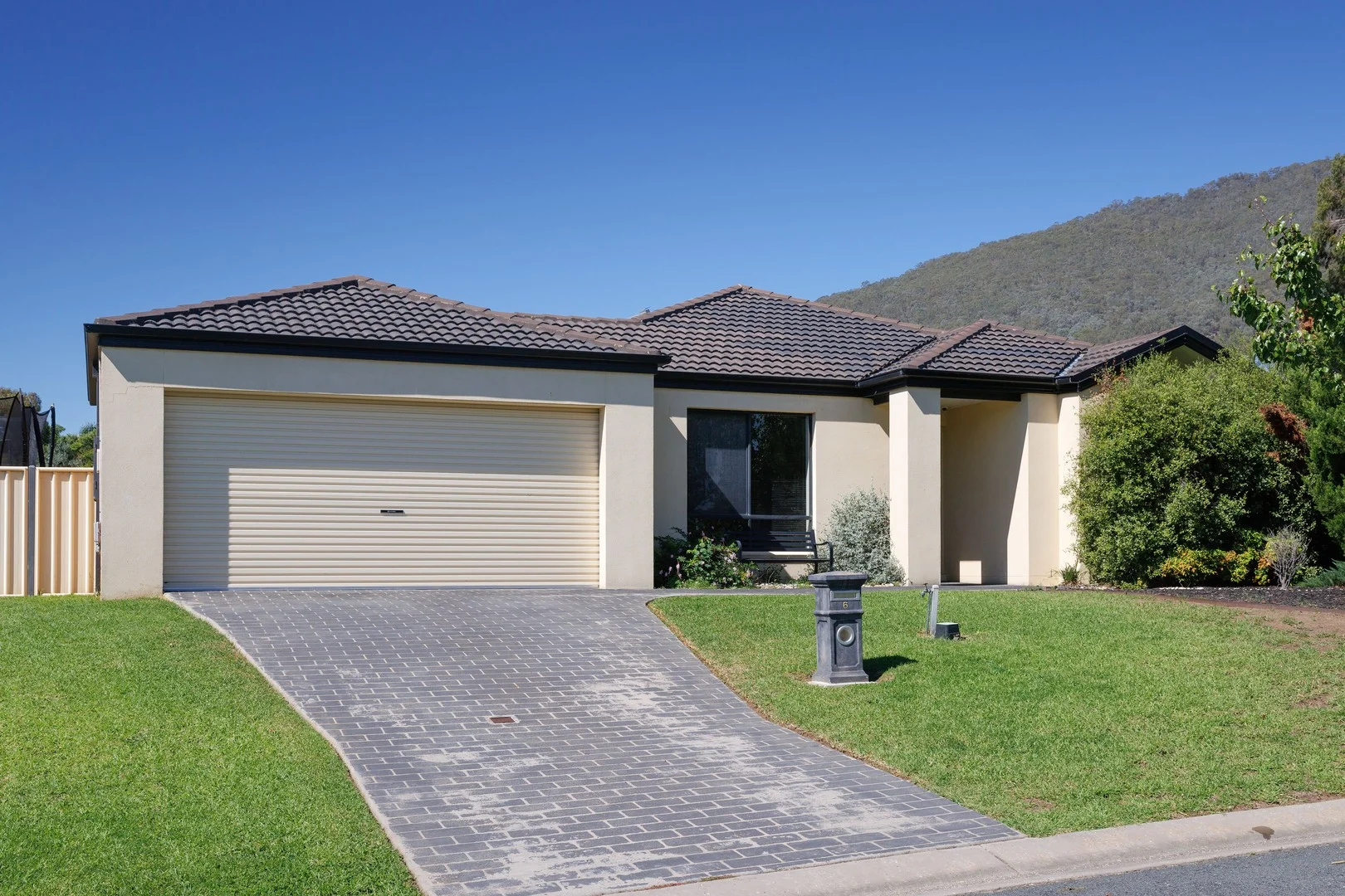 6 Fisher Drive, Tallangatta VIC 3700