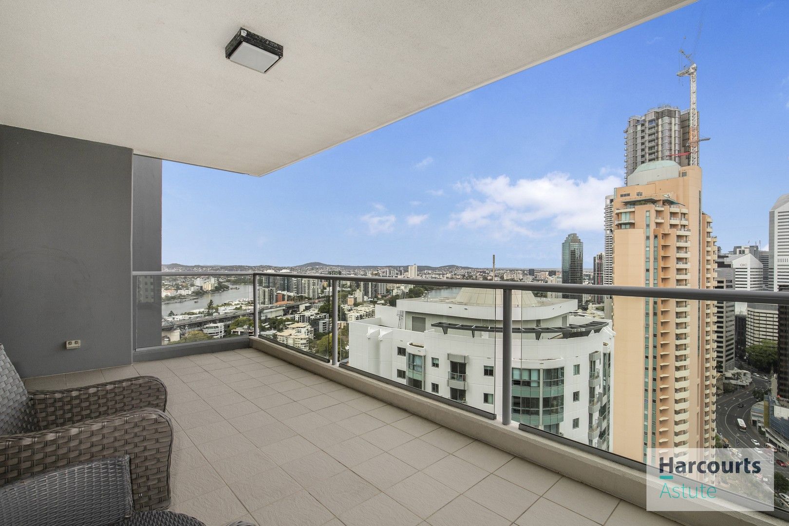 3 bedrooms Apartment / Unit / Flat in Level 32/30 Macrossan Street BRISBANE CITY QLD, 4000