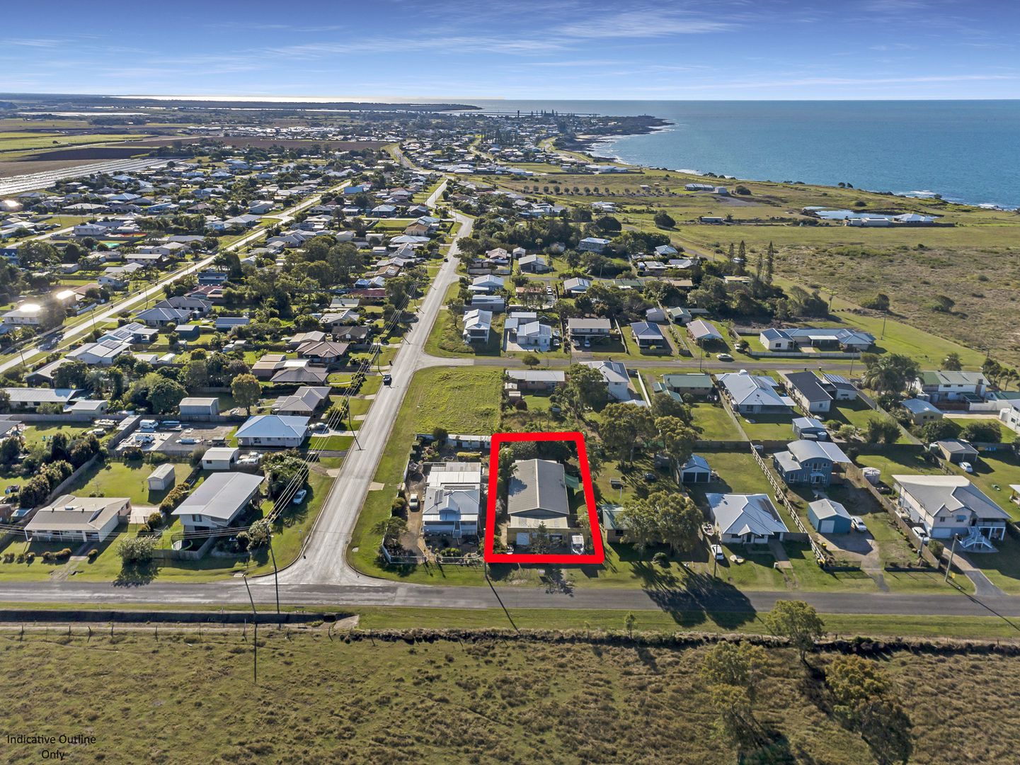 104 Sea Park Road, Burnett Heads QLD 4670, Image 1