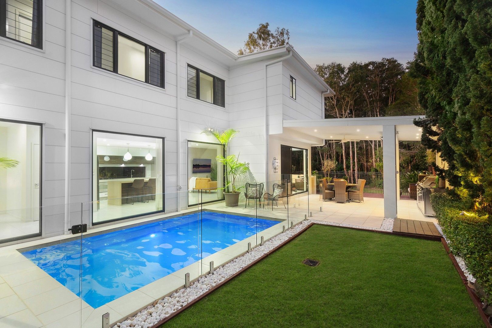 5 bedrooms House in 13 Bolwarra Place MERIDAN PLAINS QLD, 4551