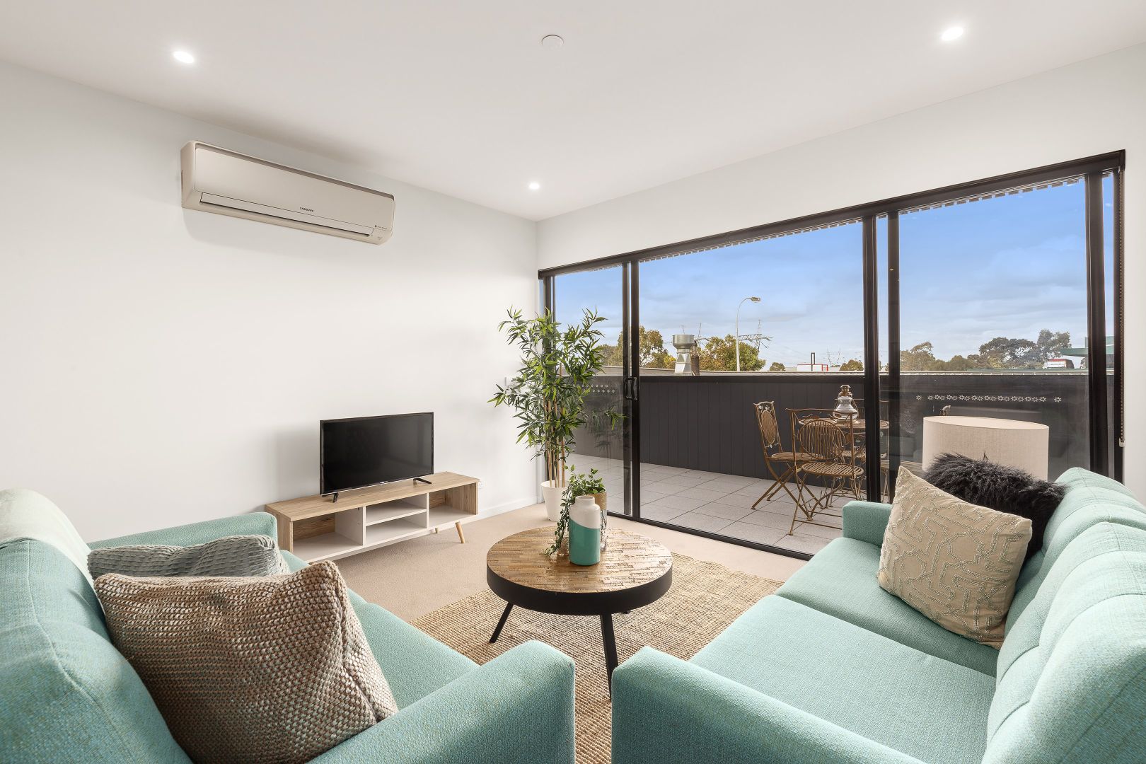 102/30 Oleander Drive, Mill Park VIC 3082, Image 2