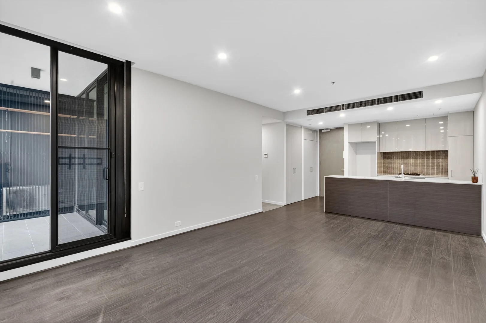 704/70 Queens Road, Melbourne VIC 3004