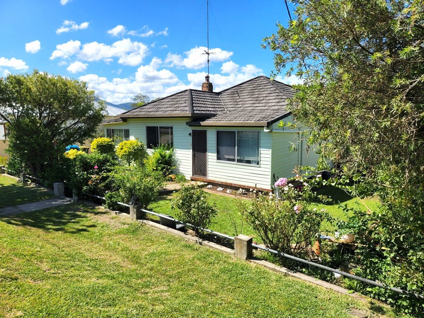 83 Hume Street, Gloucester NSW 2422, Image 1