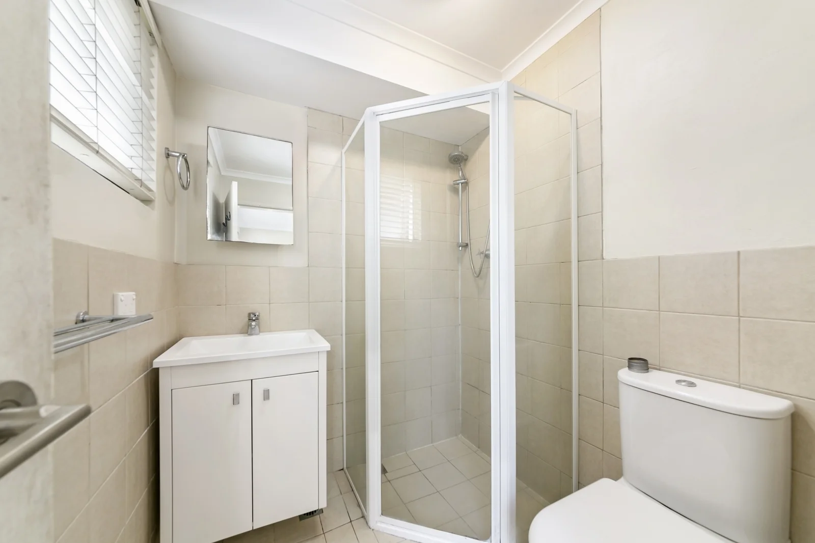 Additional image 5 of 20/38 Ocean View Road, Freshwater NSW 2096