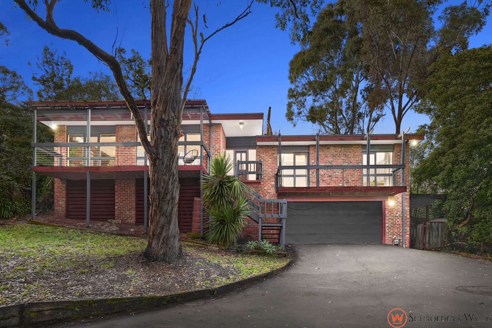 4 bedrooms House in 24 Landscape Drive BORONIA VIC, 3155