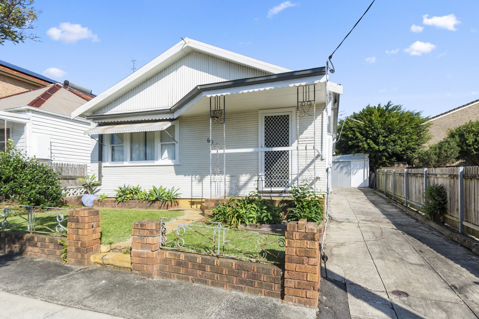 2 bedrooms House in 60 Church Street WOLLONGONG NSW, 2500