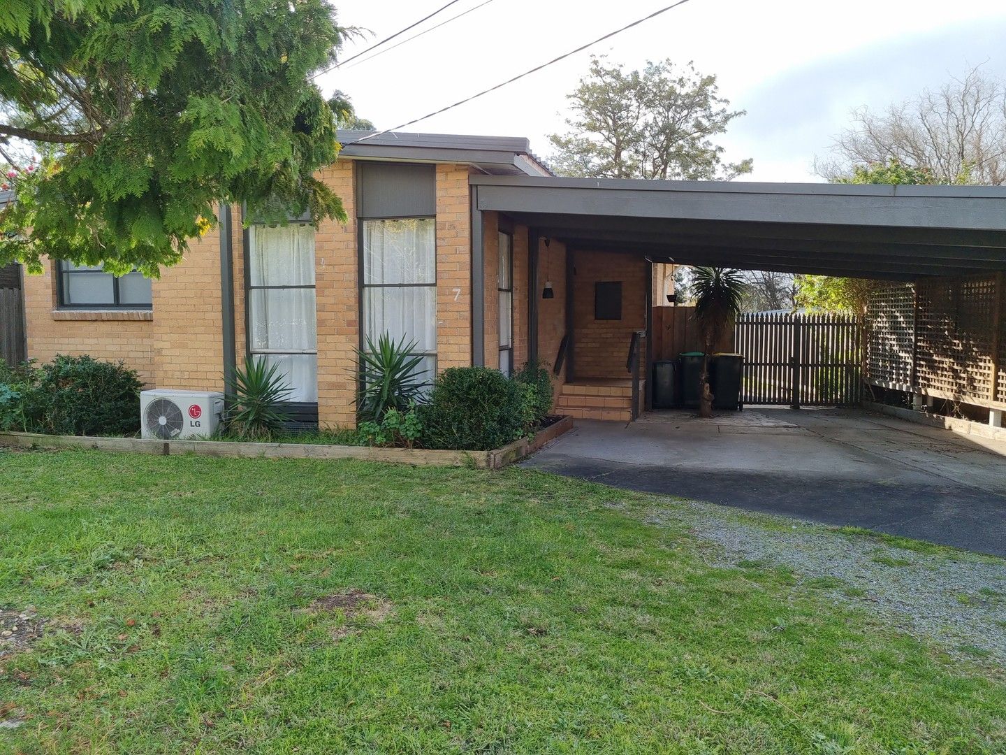 3 bedrooms House in 7 Wirilda Crescent FRANKSTON NORTH VIC, 3200