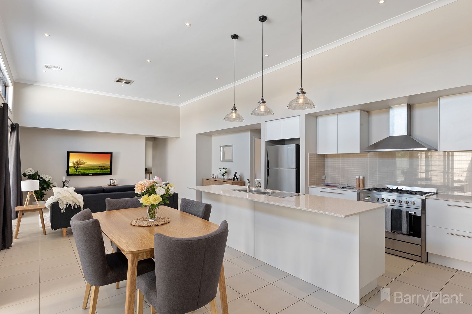 1 McConnachie Court, Ascot VIC 3551 Domain