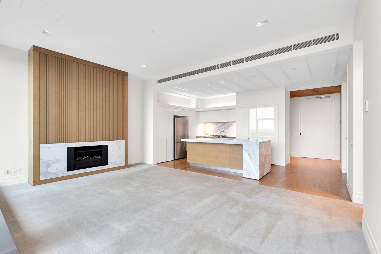 1006/150 Clarendon Street, East Melbourne VIC 3002 Apartment For Rent