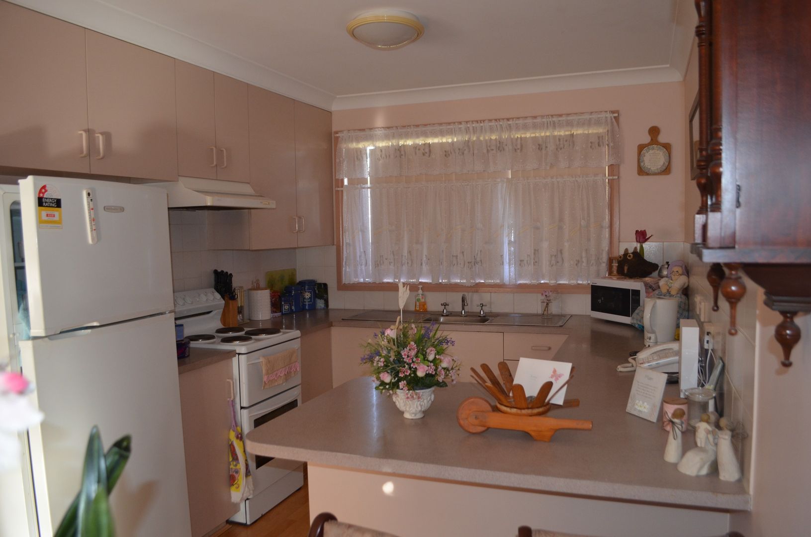 2/54 Merivale Street, Tumut NSW 2720 Apartment For Rent 350 Domain