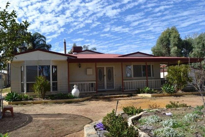 Picture of 8 Russell Street, TAMMIN WA 6409