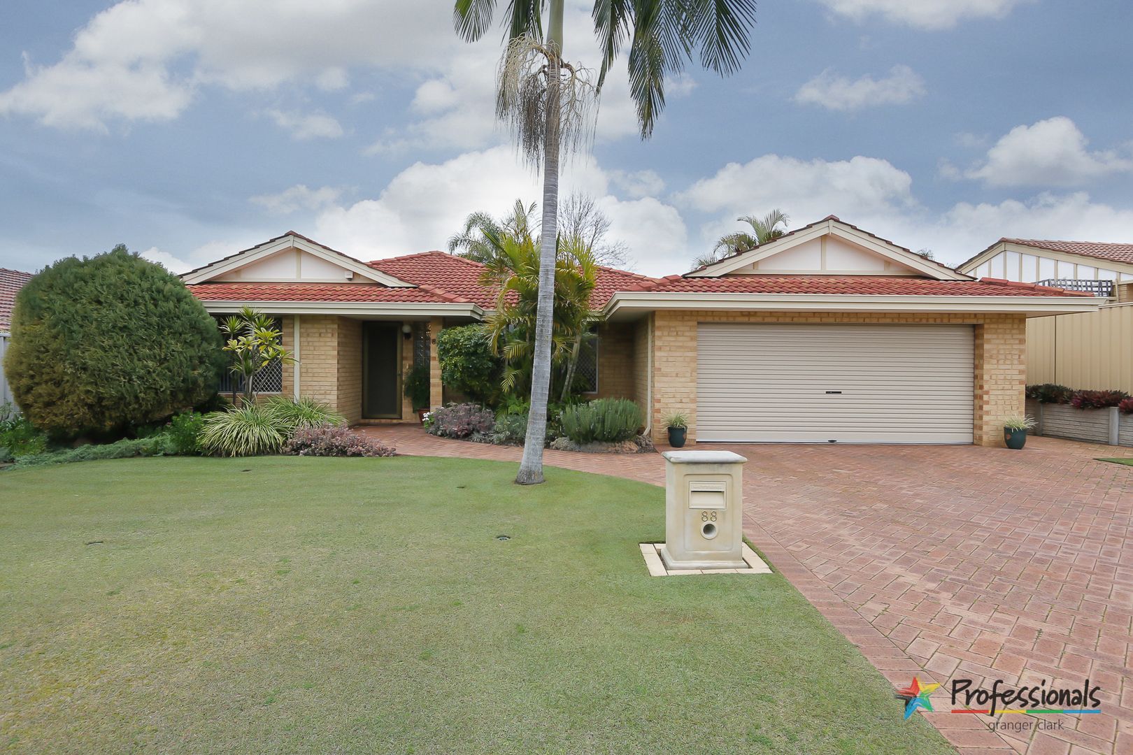 88 Fenchurch Street, Alexander Heights WA 6064, Image 2