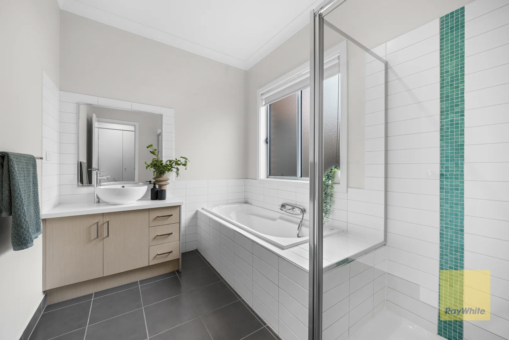 Additional image 8 of 5 Amberley Gardens, Derrimut VIC 3026