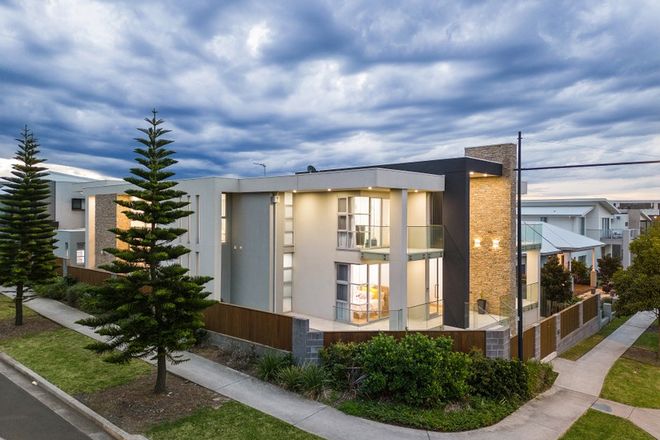 Picture of 213 Harbour Boulevard, SHELL COVE NSW 2529