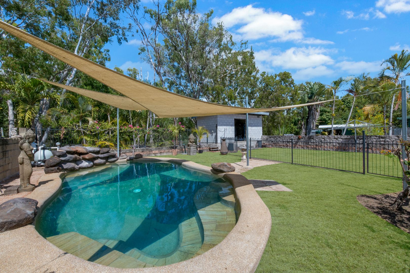 23 The Esplanade, Toolakea QLD 4818, Image 2