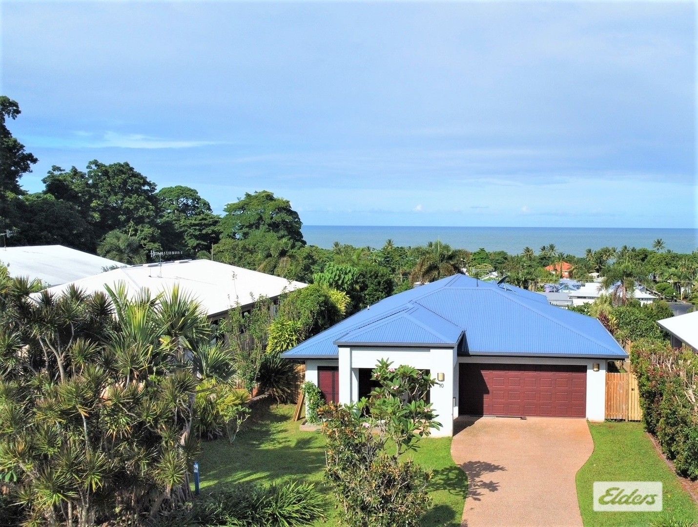 3 bedrooms House in 10 Rise Crescent MISSION BEACH QLD, 4852