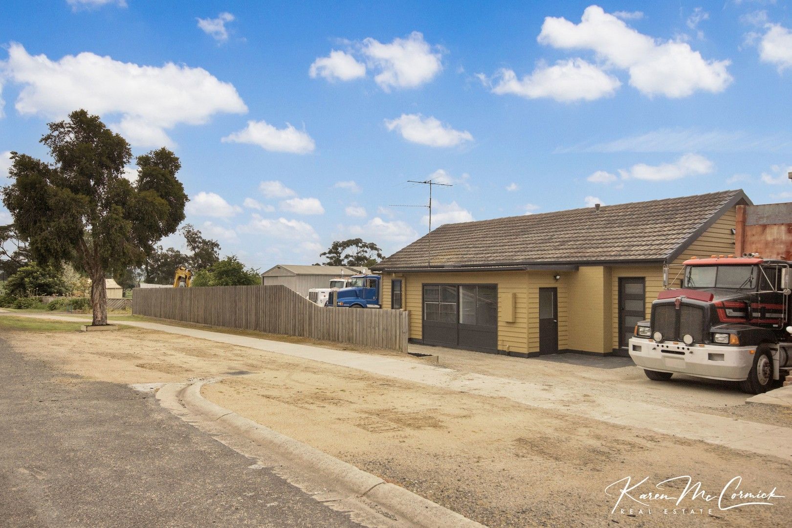 4 DarnumAllambee Road, Darnum VIC 3822 Domain