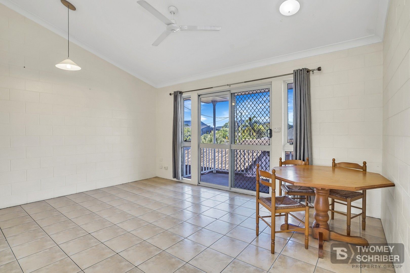 2 bedrooms Apartment / Unit / Flat in 7/171-173 Buchan Street BUNGALOW QLD, 4870
