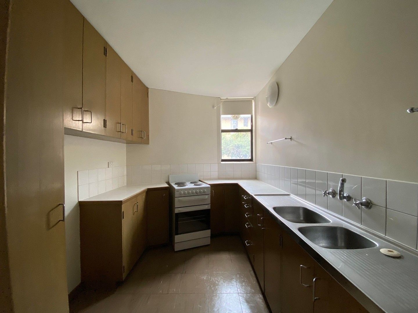 2 bedrooms Apartment / Unit / Flat in 1/254 Cardigan Street CARLTON VIC, 3053