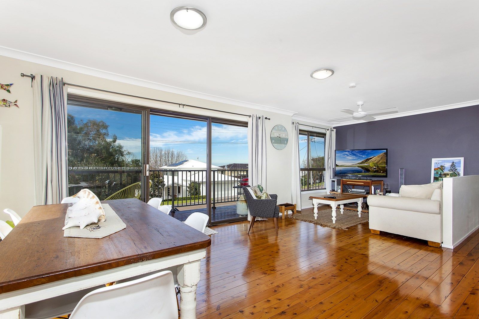 19 Kalakau Avenue, FORRESTERS BEACH NSW 2260, Image 2