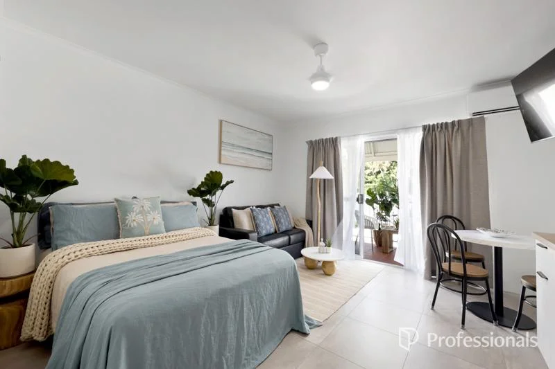 211/6 Beach Road, Dolphin Heads QLD 4740