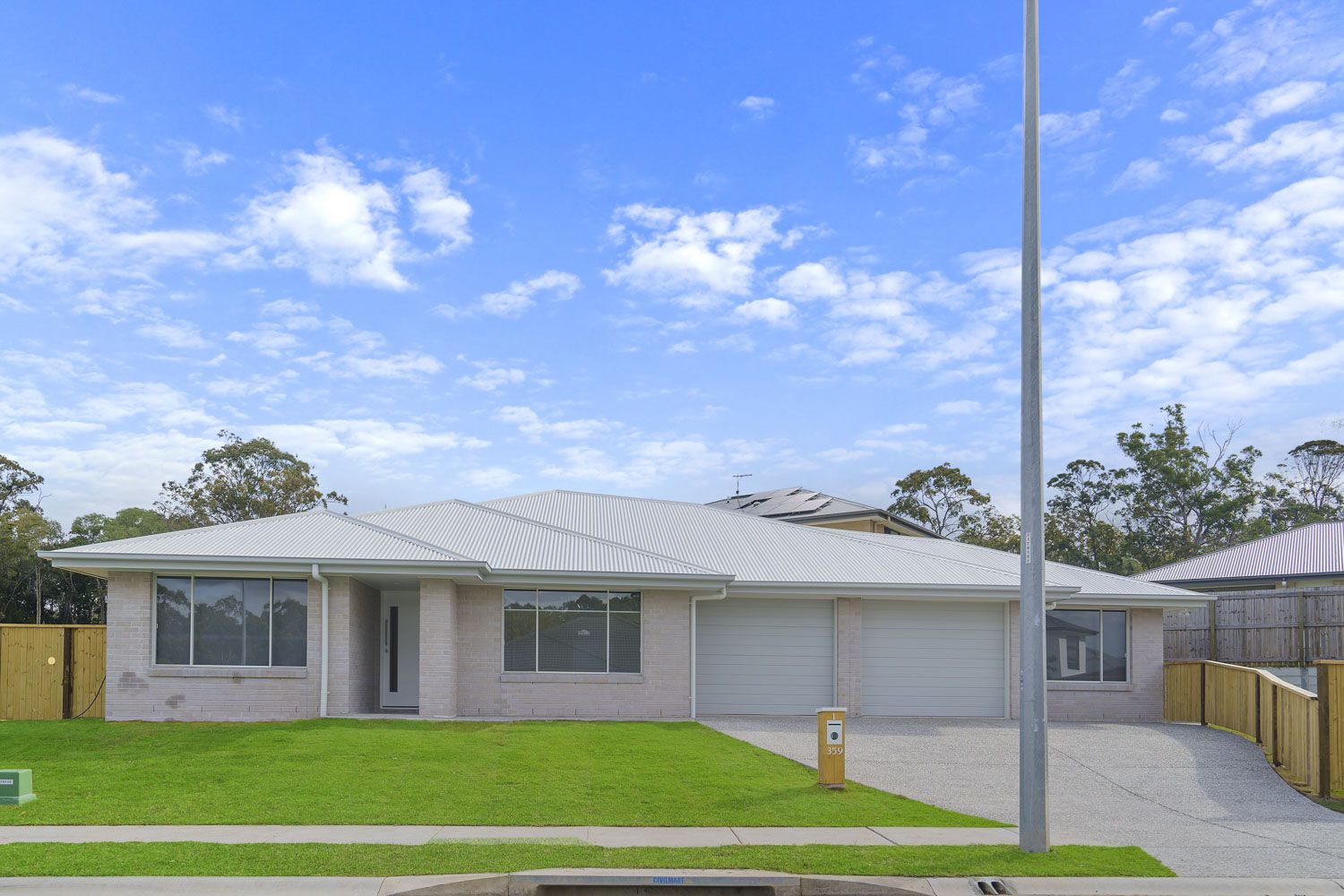 2/359 Waller Road, Park Ridge QLD 4125 Duplex For Rent Domain