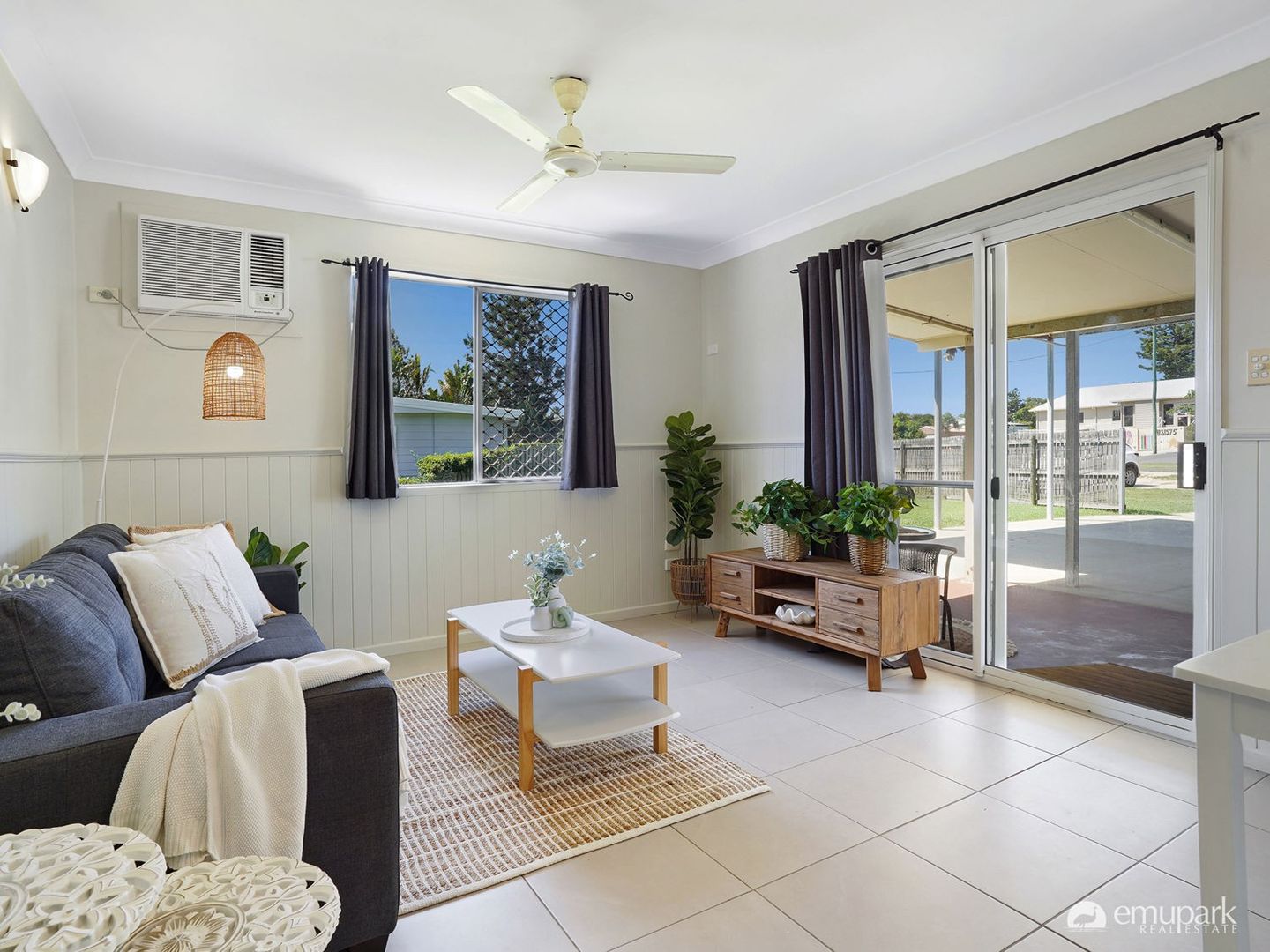 1/10 Arthur Street, Emu Park QLD 4710, Image 2