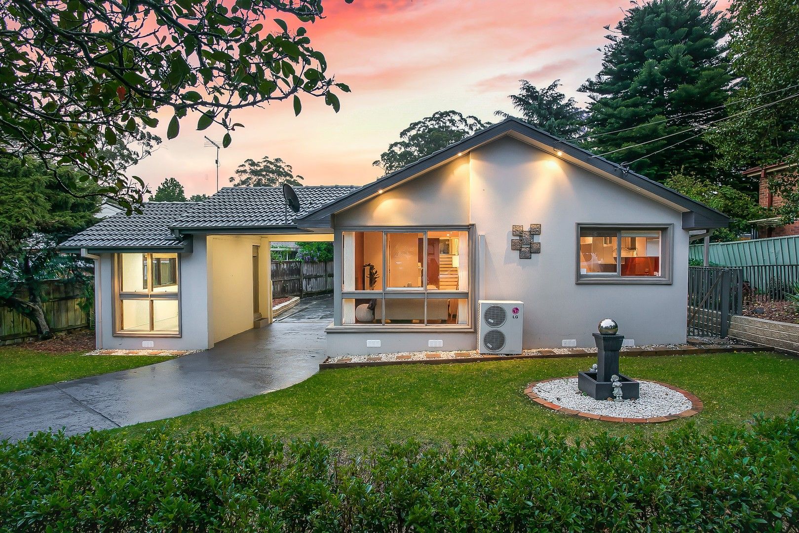 5 bedrooms House in 10 Keswick Ave CASTLE HILL NSW, 2154