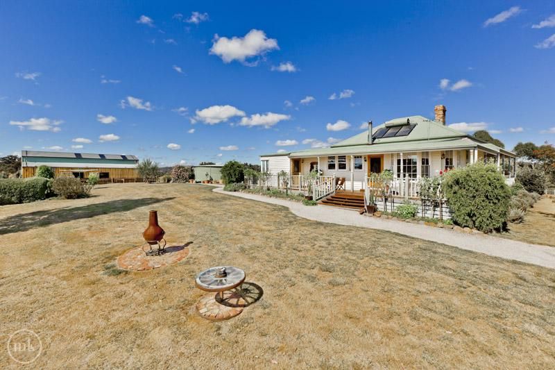 20 Turnung Road, PANTON HILL VIC 3759, Image 2