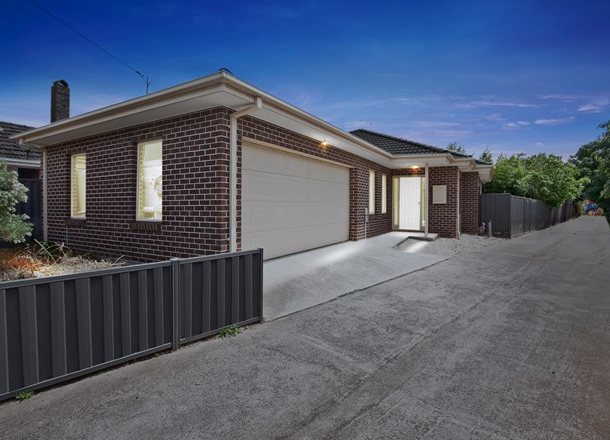 2/8 Dedrick Grove, Braybrook VIC 3019