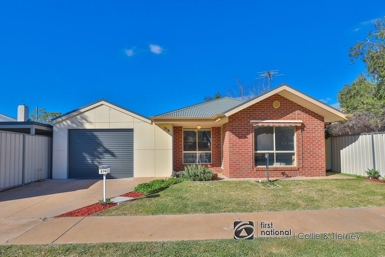 2 bedrooms Townhouse in 216 Woodham Avenue MILDURA VIC, 3500