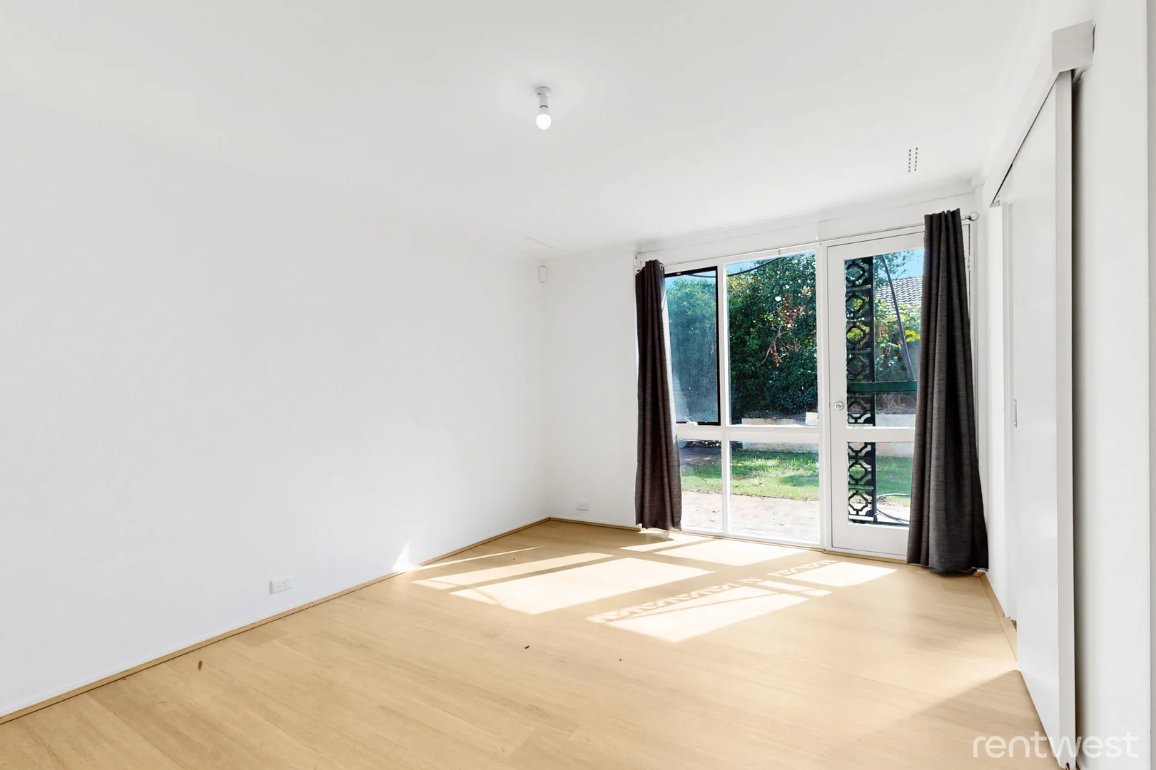 Additional image 6 of 69 Dean Rd, Bateman WA 6150