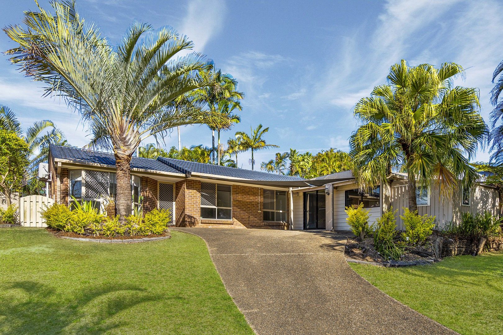 3 bedrooms House in 31 Captain Cook Close ARUNDEL QLD, 4214