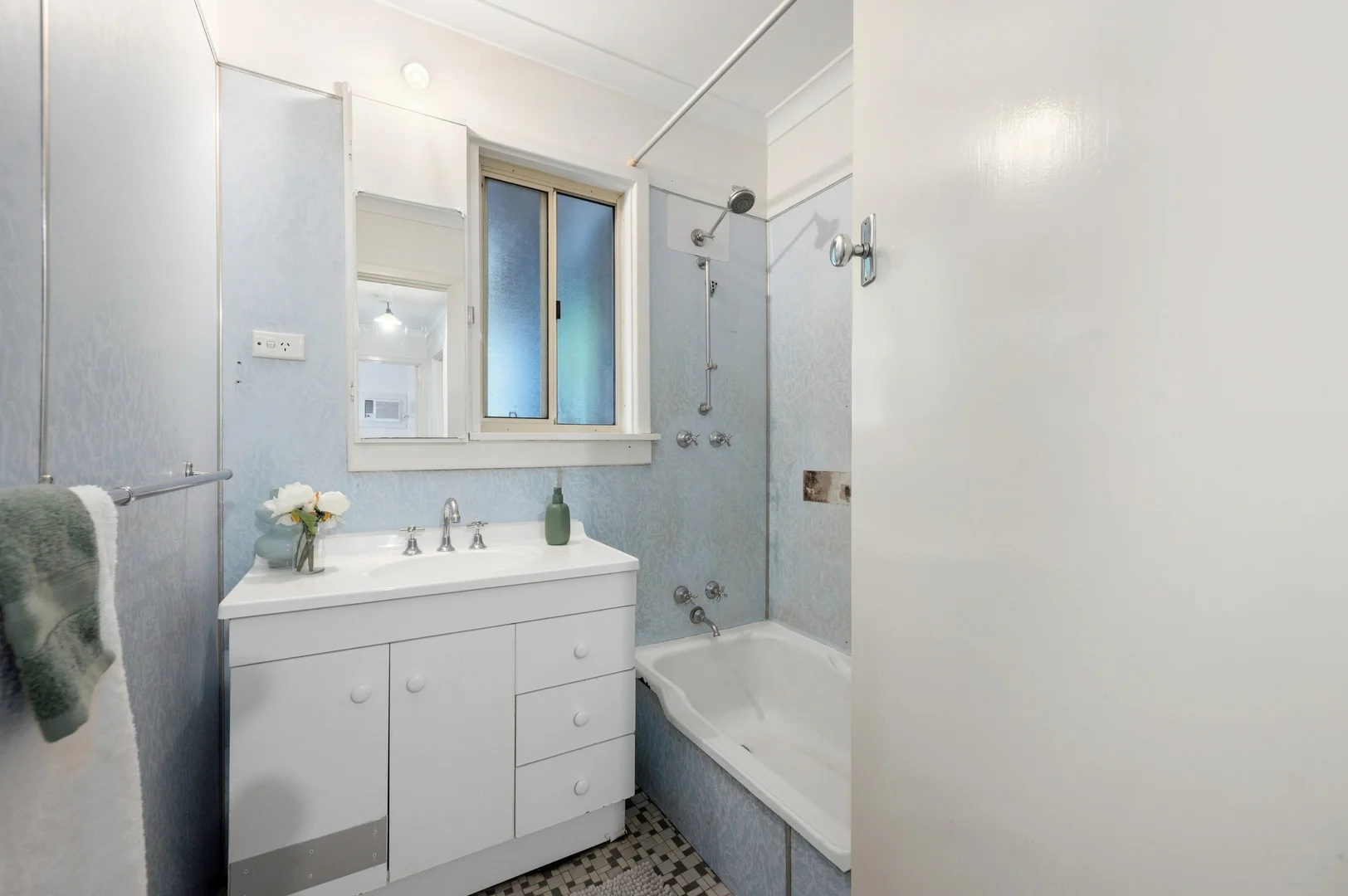 Additional image 22 of 20 Longhurst Way, Queens Park WA 6107