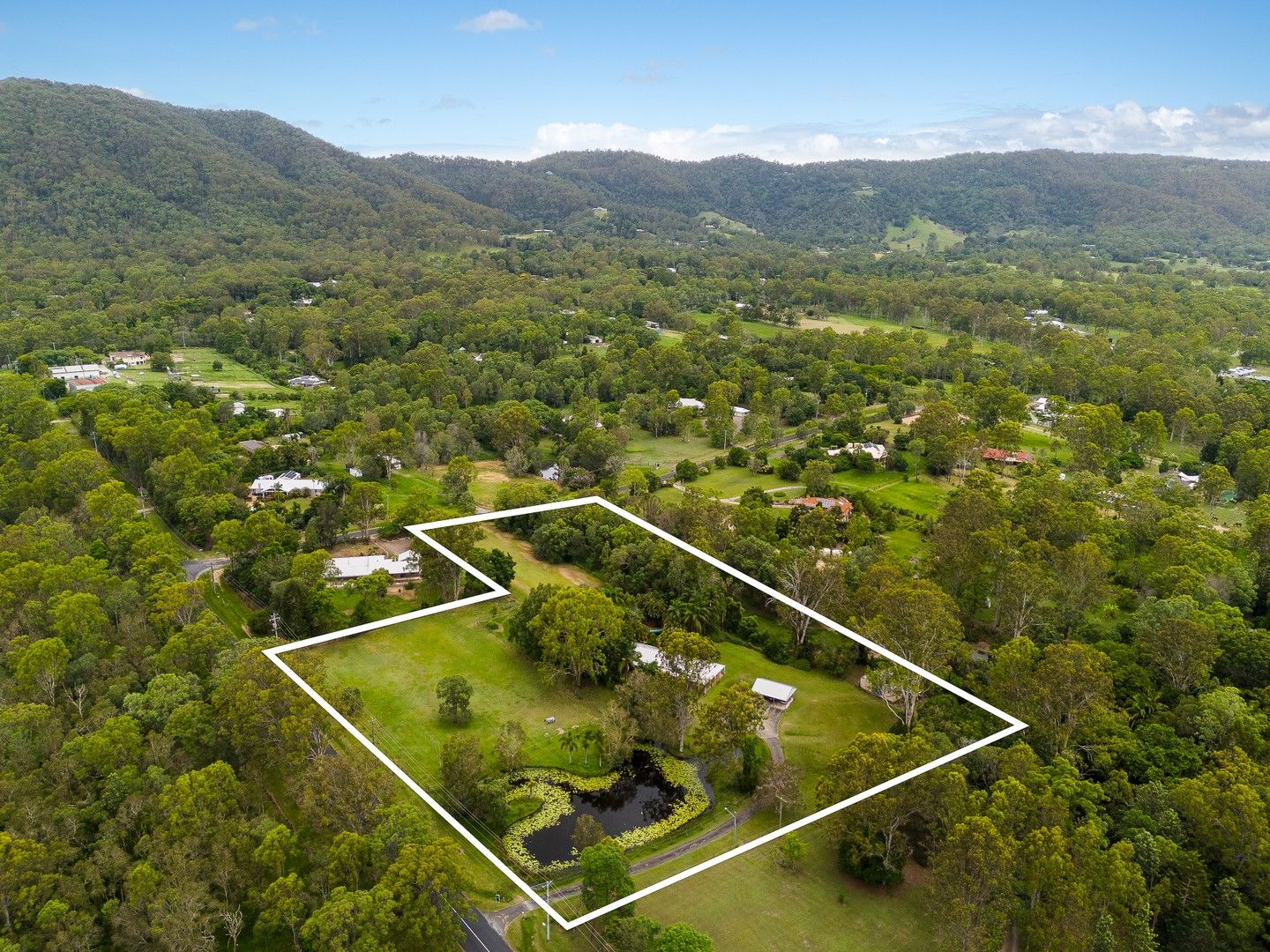 15 Richards Road, Camp Mountain QLD 4520, Image 0