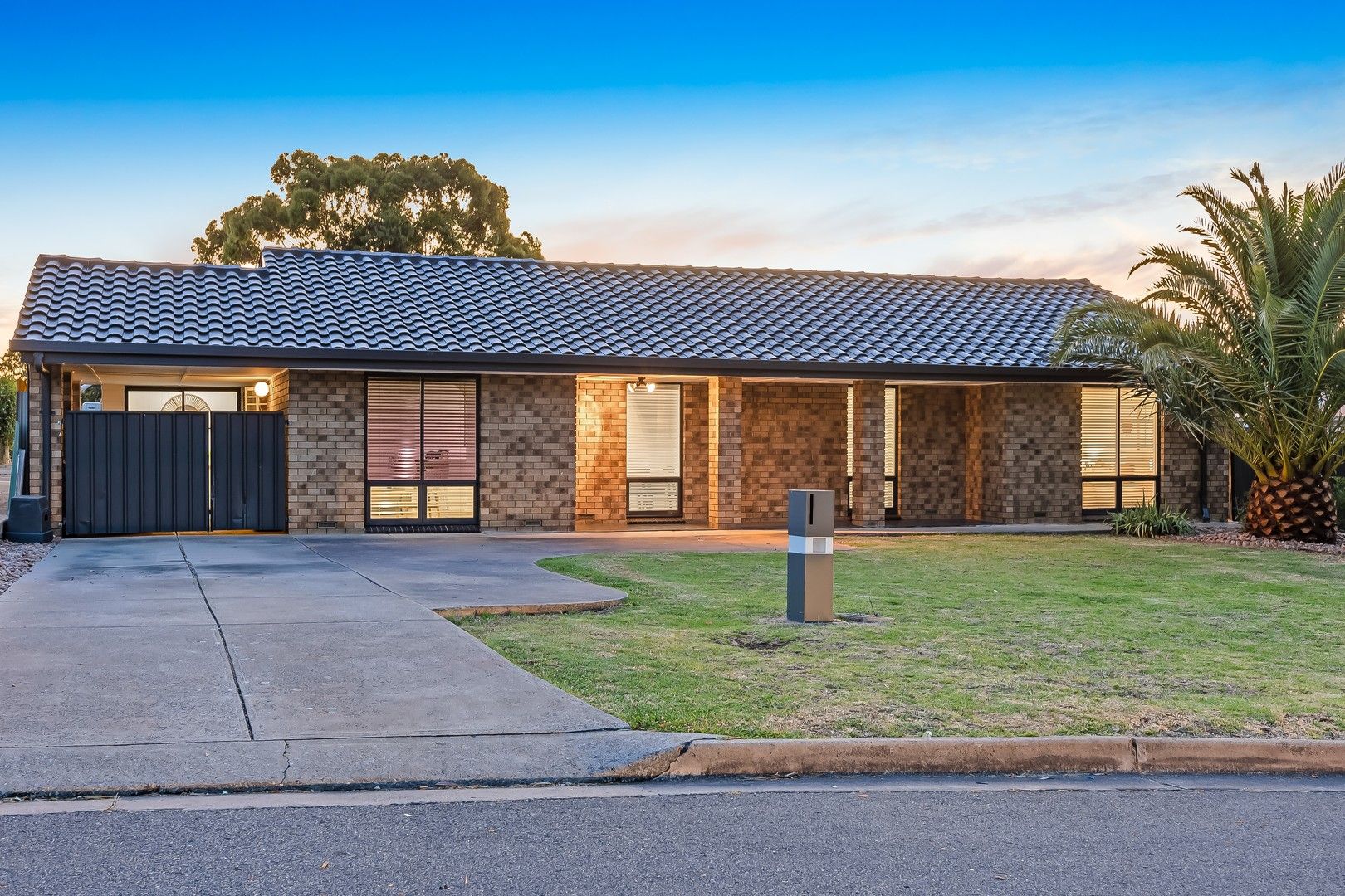 10 Toledo Way, Reynella East SA 5161, Image 0