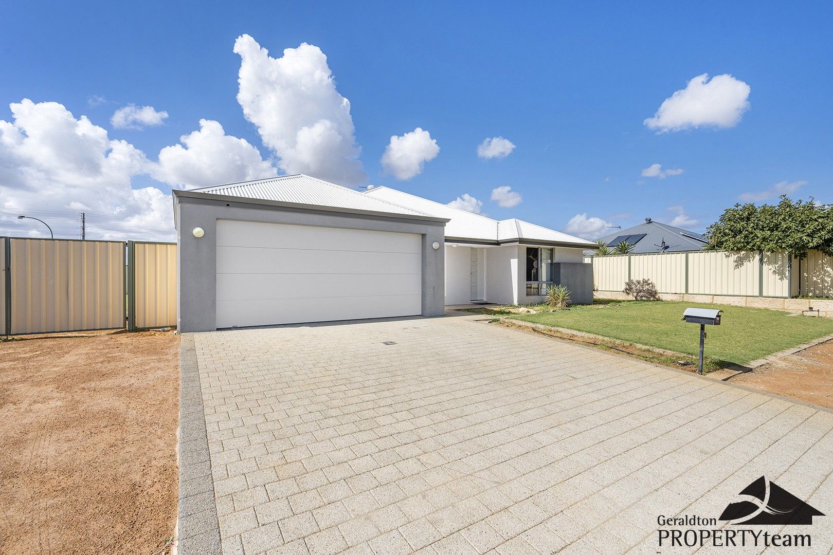 26 Castlefin Road, Utakarra WA 6530, Image 0