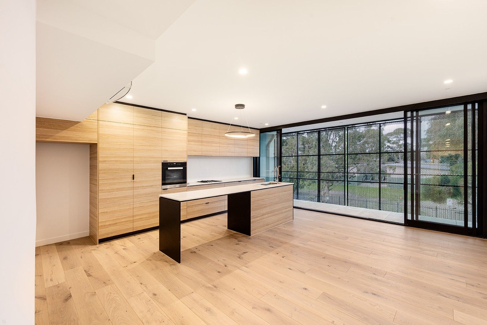 2 bedrooms Apartment / Unit / Flat in 2/54 East Concourse BEAUMARIS VIC, 3193