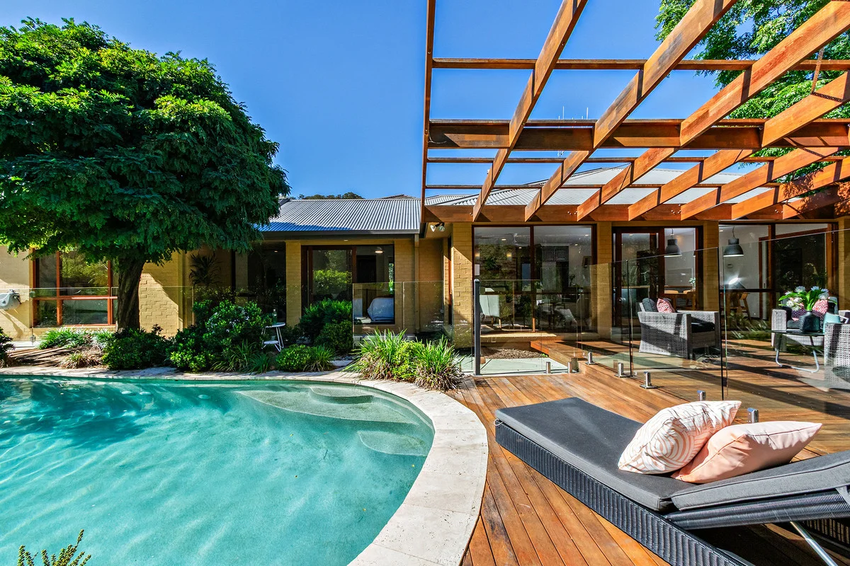 6 Walter Close, Jerrabomberra NSW 2619