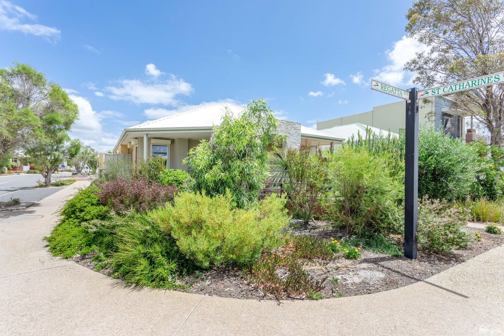 22 Regatta Boulevard, Champion Lakes WA 6111, Image 0