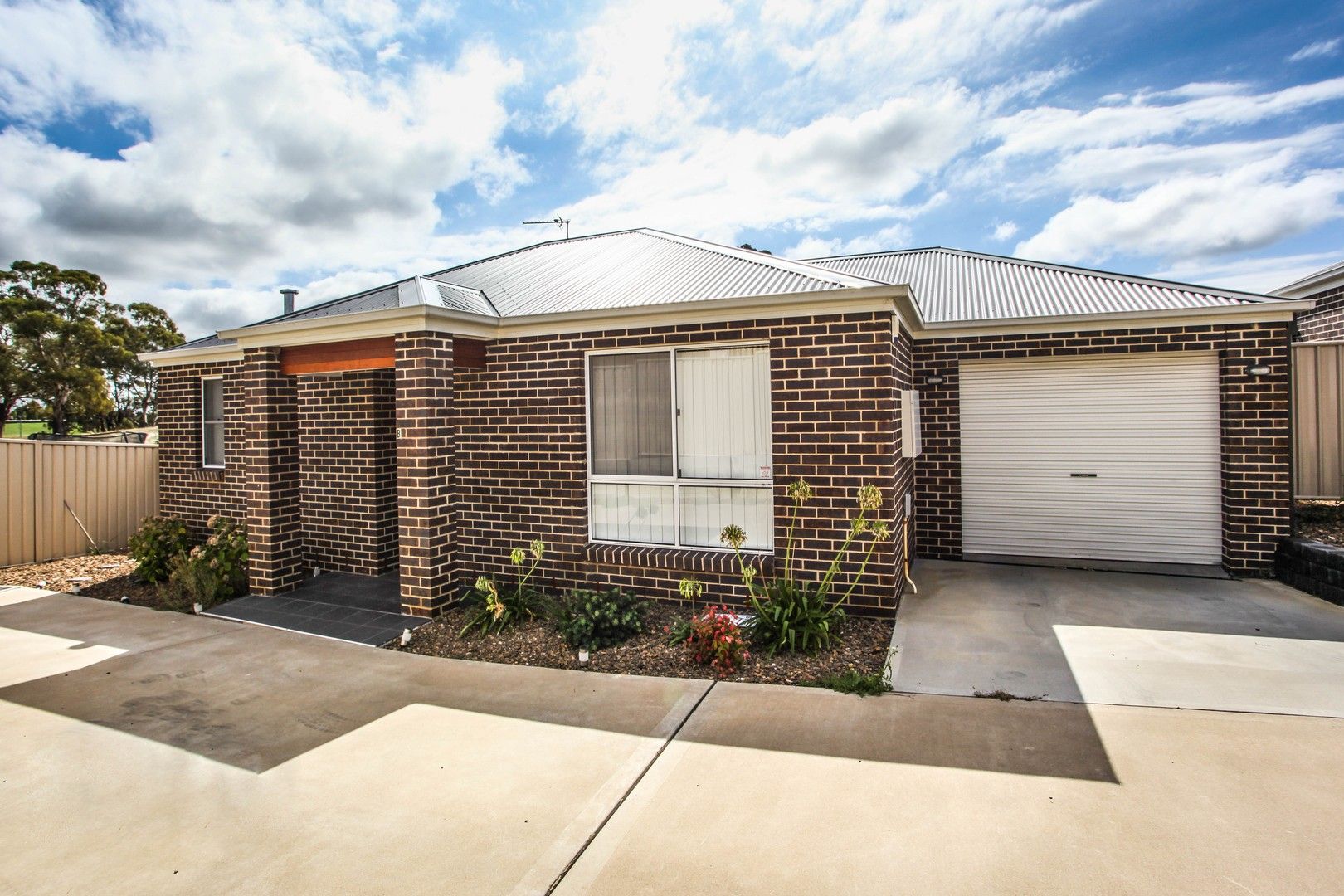 2 bedrooms House in 67B Brooklands Drive ORANGE NSW, 2800
