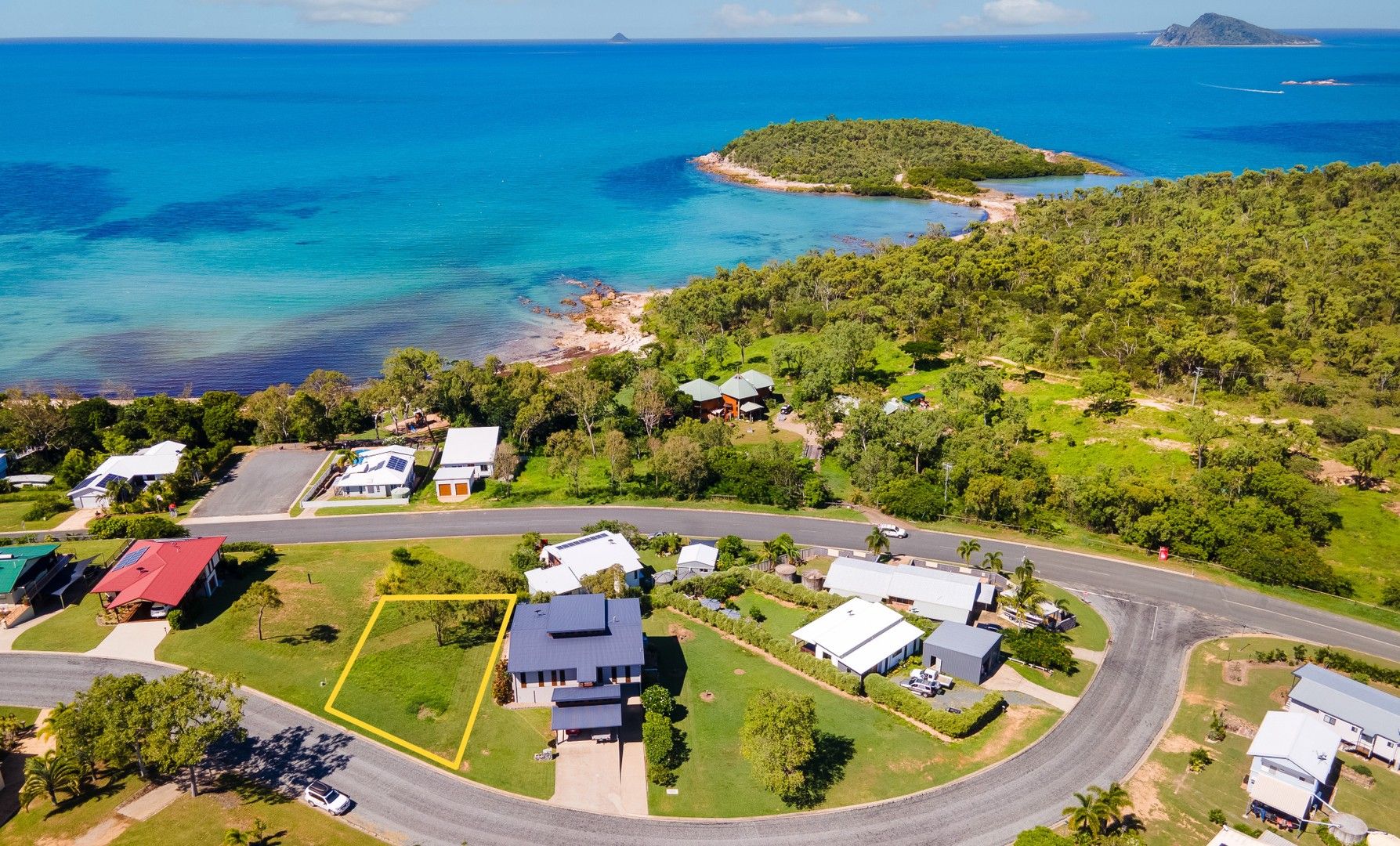 67 Blackcurrant Drive, Hideaway Bay QLD 4800, Image 0
