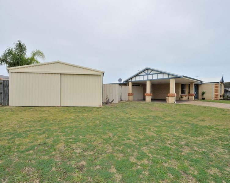 32 Manly Cres, Warnbro WA 6169, Image 1