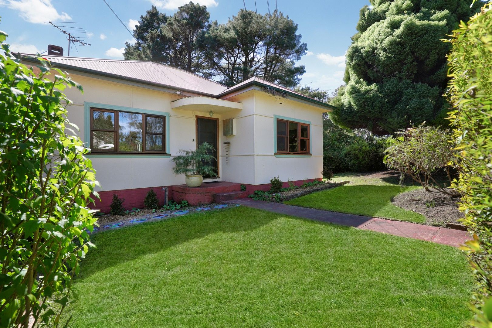 4 bedrooms House in 27 Fitzgerald Street KATOOMBA NSW, 2780