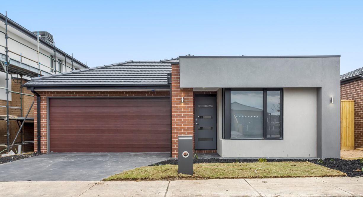 4 bedrooms House in 10 Slade Street SUNBURY VIC, 3429