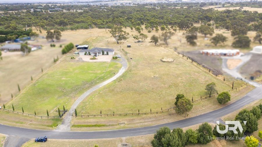 85 Lakeview Drive, Mickleham VIC 3064 - House For Rent | Domain