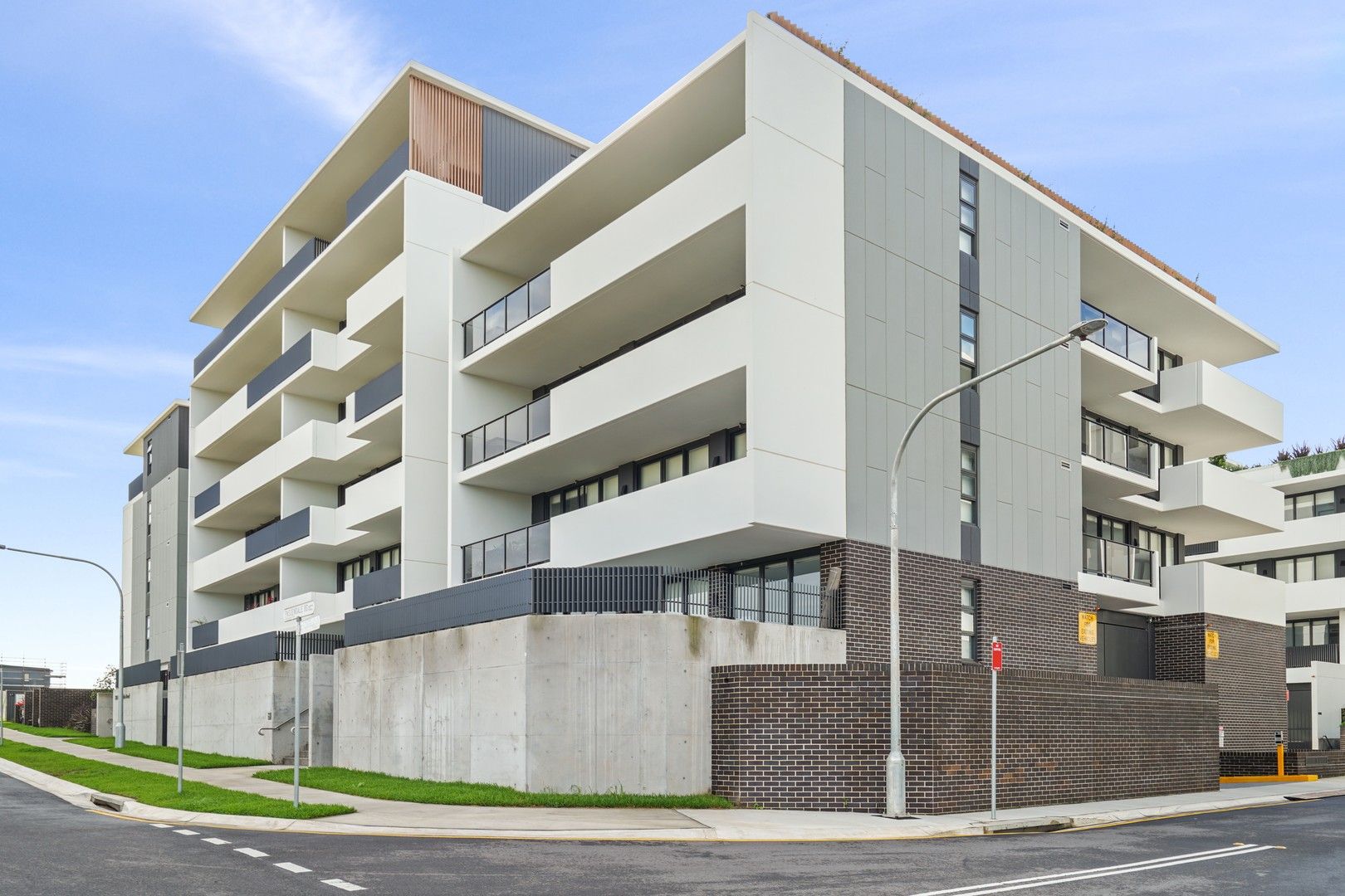 2 bedrooms Apartment / Unit / Flat in 304/120 Passendale Road EDMONDSON PARK NSW, 2174