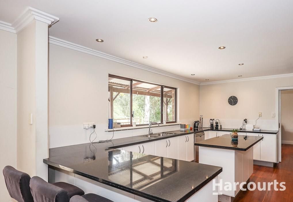 65 Sublime Glade, Carramar WA 6031, Image 2