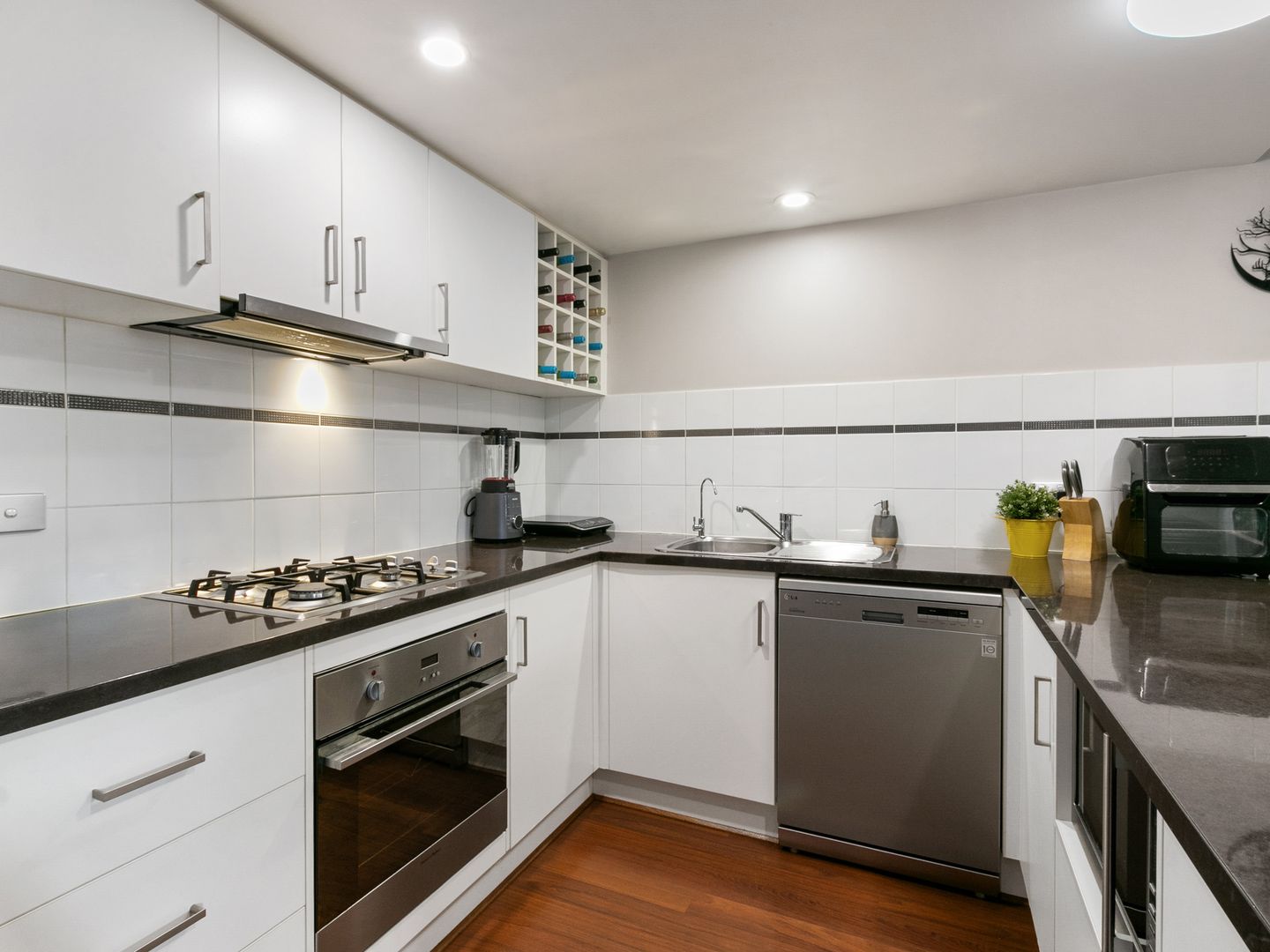 7/162 Bradley Grove, Mitchell Park SA 5043, Image 2